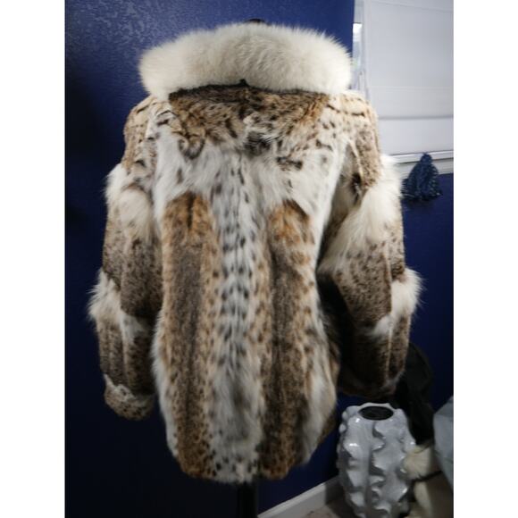 Stunning Heavily Spotted Bobcat Lynx & Fox Hooded Fur Coat Jacket - Picture 3 of 6